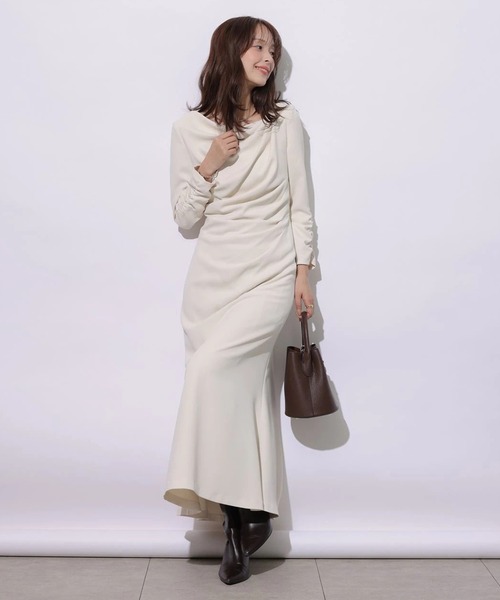 Mystrada(マイストラーダ)の「長袖ドレープワンピース(ワンピース・レディース・ブラウン/ベージュ系その他・38/36/34)」の14枚目の写真