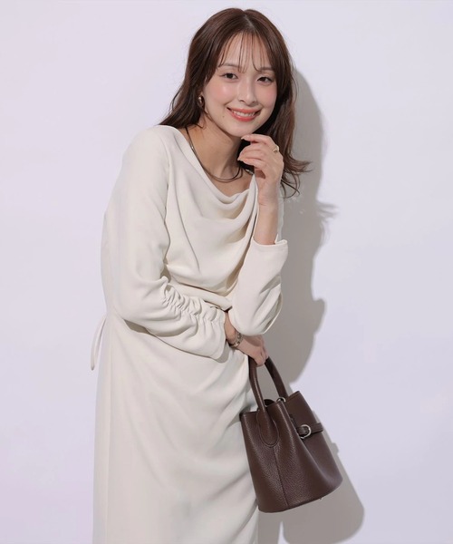 Mystrada(マイストラーダ)の「長袖ドレープワンピース(ワンピース・レディース・ブラウン/ベージュ系その他・38/36/34)」の18枚目の写真