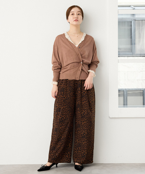 IENA（イエナ）の「ウォッシャブルウールシルク Vネックカーディガン（カーディガン/ボレロ・レディース・キャメル/ボルドー/チャコールグレー・FREE）」の5枚目の写真