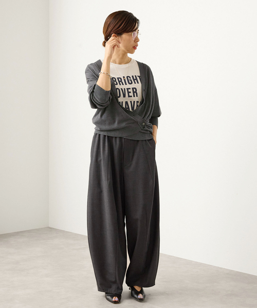 IENA（イエナ）の「ウォッシャブルウールシルク Vネックカーディガン（カーディガン/ボレロ・レディース・キャメル/ボルドー/チャコールグレー・FREE）」の12枚目の写真