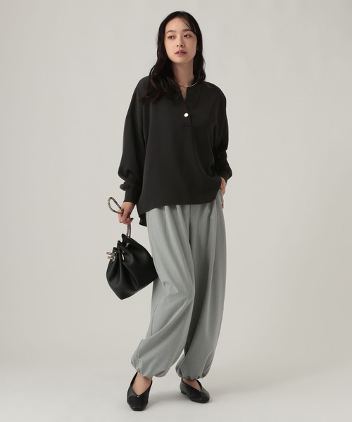 Elura(エルーラ)の「【ON/OFFで着まわせる】バックサテンスキッパーブラウス/1071893(シャツ/ブラウス・レディース・ブラウン/ブラック/ホワイト・FREE)」の8枚目の写真