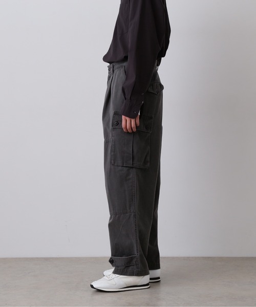 YLEVE(イレーヴ)の「YLEVE / COTTON TWILL PIGMENT OVERDYE TROUSERS(その他パンツ・メンズ・グレー・4/3)」の5枚目の写真