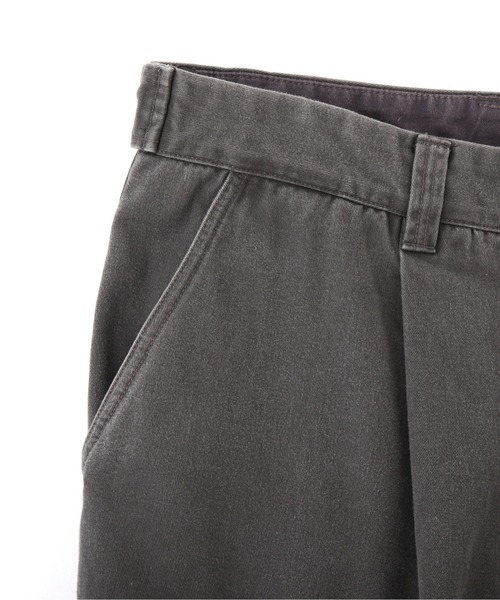 YLEVE(イレーヴ)の「YLEVE / COTTON TWILL PIGMENT OVERDYE TROUSERS(その他パンツ・メンズ・グレー・4/3)」の14枚目の写真