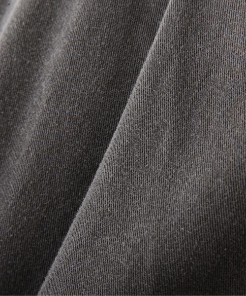 YLEVE(イレーヴ)の「YLEVE / COTTON TWILL PIGMENT OVERDYE TROUSERS(その他パンツ・メンズ・グレー・4/3)」の19枚目の写真