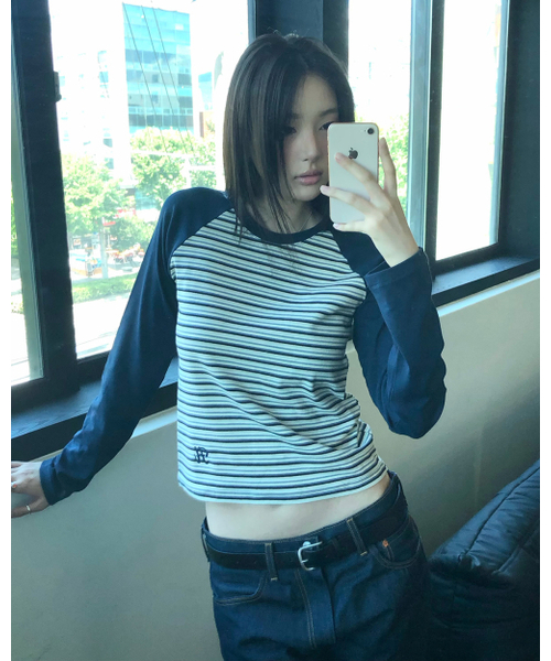 HAVISM（ヘビズム）の「Hストライプラグラン長袖Tシャツ（ネイビー）（Tシャツ/カットソー・レディース・その他・FREE）」の2枚目の写真