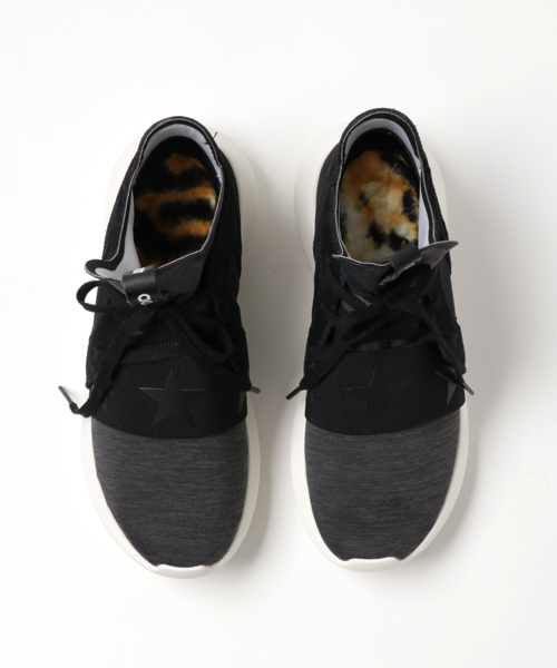 adidas（アディダス）の「【adidas Originals by Rita Ora】 [TUBULAR DEFIANT W]（スニーカー・レディース・ブラック・24.0cm/24.5cm/25.5cm/22.5cm/23.5cm/25.0cm/22.0cm/23.0cm）」の5枚目の写真