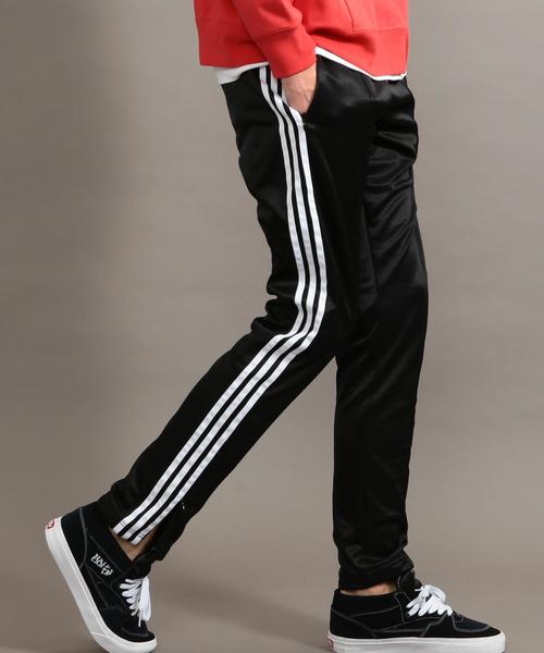 adidas Originals(アディダスオリジナルス)の「【別注】 <adidas Originals(アディダス)> TAPERED TRACK PANTS/パンツ ◆(その他パンツ・メンズ・ブラック/ネイビー・MEDIUM/X-LARGE/LARGE/XO)」の7枚目の写真