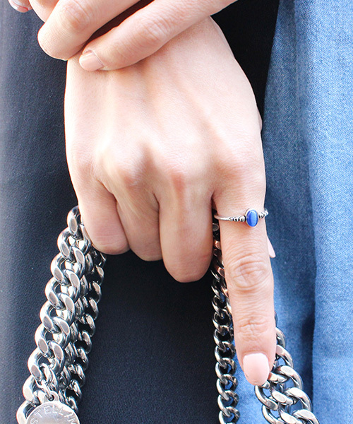 MODE ROBE（モードローブ）の「【Silver925】オーバルストーンリング（リング・レディース・グレー/ブルー/ターコイズブルー/ピンク・12号）」の4枚目の写真