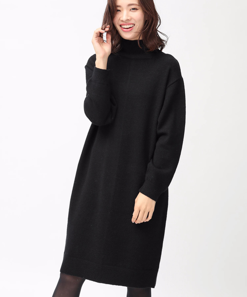 koe（コエ）の「バックシームタートルニットワンピース（ワンピース・レディース・キャメル/チャコールグレー/ブラック・L/M/S）」の2枚目の写真