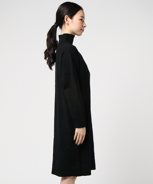 koe（コエ）の「バックシームタートルニットワンピース（ワンピース・レディース・キャメル/チャコールグレー/ブラック・L/M/S）」の4枚目の写真