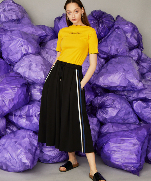 WHO'S WHO gallery（フーズフーギャラリー）の「BOOGIE BACKメローDRAW半袖TEE（Tシャツ/カットソー・レディース・ホワイト/ブルー/イエロー/オレンジ/ブラック/パープル/ブラウン/マスタード/ボルドー・FREE）」の22枚目の写真