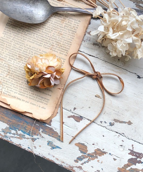 m.soeur（エムスール）の「デイジーとあじさいの小さなコサージュ＊（ブローチ/コサージュ・レディース・ブルー/ホワイト/ブラック/グリーン/イエロー/ピンク・FREE）」の16枚目の写真