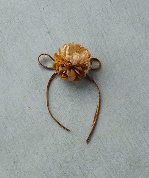 m.soeur（エムスール）の「デイジーとあじさいの小さなコサージュ＊（ブローチ/コサージュ・レディース・ブルー/ホワイト/ブラック/グリーン/イエロー/ピンク・FREE）」の12枚目の写真