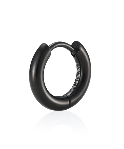 LION HEART(ライオンハート)の「【限定展開】“LH-1”プレーンフープピアス/サージカルステンレス(金属アレルギー対応)【LION HEART / ライオンハート】(ピアス(片耳用)・メンズ・ブラック系その他2/シルバー系その他2/ゴールド系その他2/ブラック系その他/シルバー系その他/ゴールド系その他/シルバー系その他3/ブラック系その他3/ゴールド系その他3・L/M/S)」の4枚目の写真