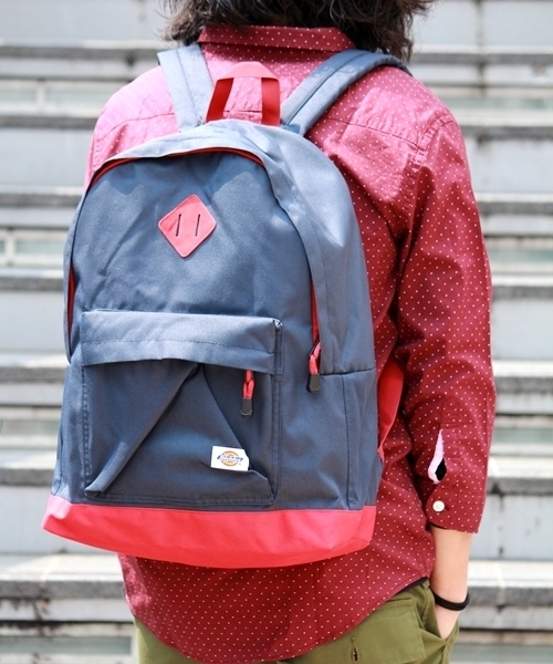 Dickies(ディッキーズ)の「WEGO/Dickiesデイパック(バックパック/リュック・メンズ・ブラック/ケリー/サックスブルー/ブルー系その他/ロイヤルブルー/ライトパープル/レッド系その他・FREE)」の4枚目の写真