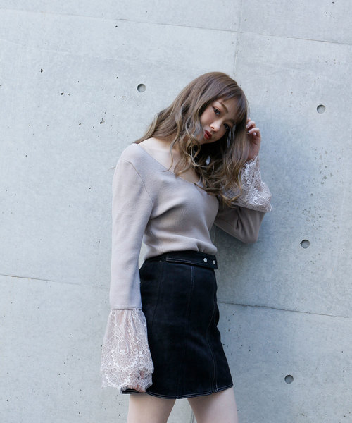 LIPSERVICE（リップサービス）の「レーススリーブニットトップス（ニット/セーター・レディース・ホワイト/ブラック/ベージュ/ピンク・FREE）」の3枚目の写真