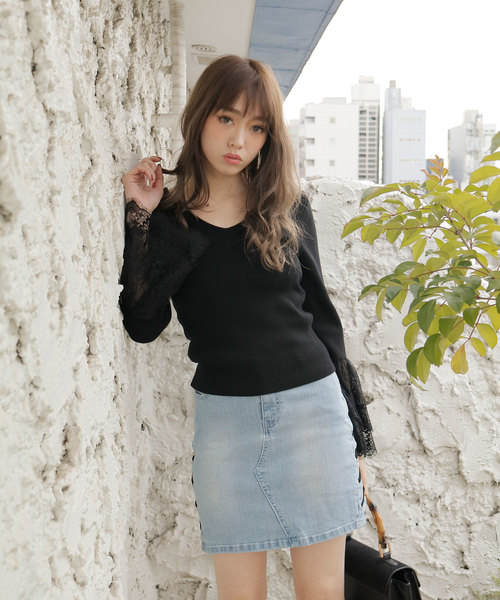 LIPSERVICE（リップサービス）の「レーススリーブニットトップス（ニット/セーター・レディース・ホワイト/ブラック/ベージュ/ピンク・FREE）」の2枚目の写真