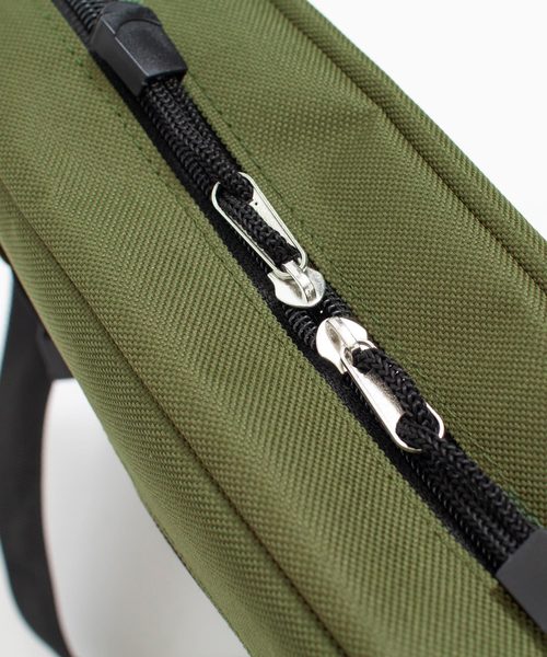 KANGOL（カンゴール）の「▽WEB限定 KANGOL/カンゴール MONO-MART別注 ミニショルダーバッグ（ショルダーバッグ・メンズ・ブラック/ベージュ/カーキ/ネイビー・FREE）」の6枚目の写真