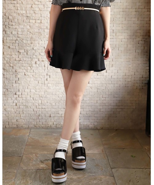 one after another NICE CLAUP（ワンアフターアナザーナイスクラップ）の「ベルト付きフリルショートパンツ（その他パンツ・レディース・ブラック/ブラウン/チェック・FREE）」の2枚目の写真