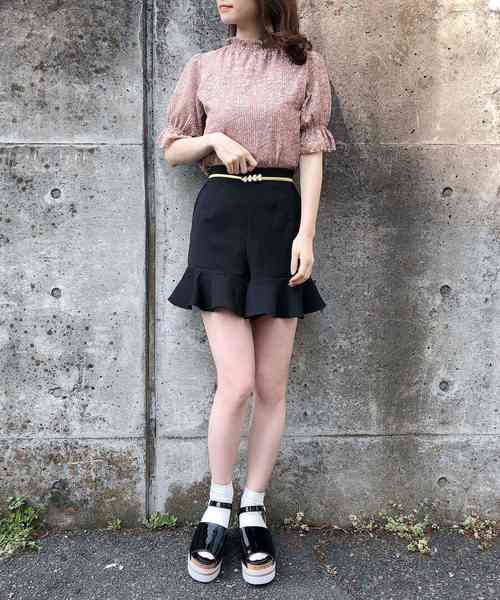 one after another NICE CLAUP（ワンアフターアナザーナイスクラップ）の「ベルト付きフリルショートパンツ（その他パンツ・レディース・ブラック/ブラウン/チェック・FREE）」の10枚目の写真