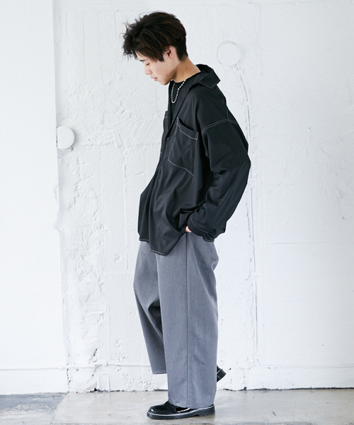 kutir(クティール)の「【ウルトラオーバーシルエット】配色ステッチシャツ(シャツ/ブラウス・メンズ・ブラック/ベージュ・LARGE/MEDIUM)」の4枚目の写真