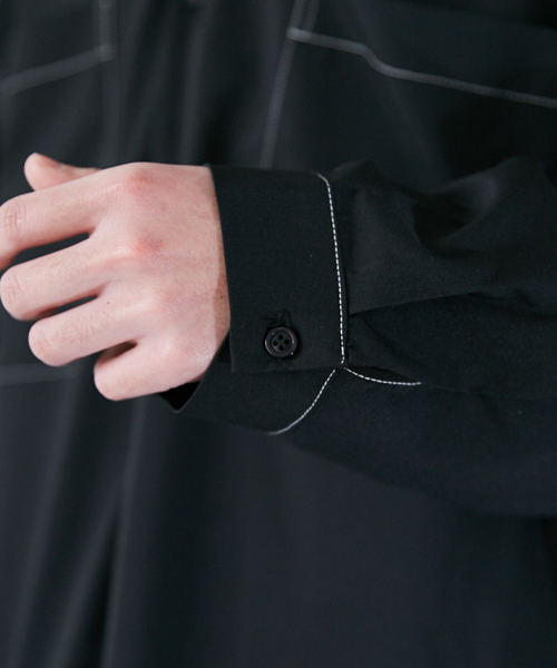 kutir(クティール)の「【ウルトラオーバーシルエット】配色ステッチシャツ(シャツ/ブラウス・メンズ・ブラック/ベージュ・LARGE/MEDIUM)」の11枚目の写真