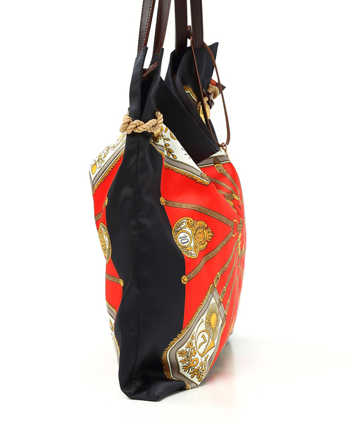 TOPKAPI（トプカピ）の「【日本製】マイルドサテンスカーフパネル柄トートバッグ（トートバッグ・レディース・ブラック/ブルー/レッド・FREE）」の10枚目の写真