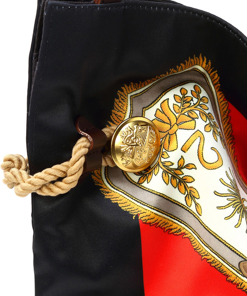 TOPKAPI（トプカピ）の「【日本製】マイルドサテンスカーフパネル柄トートバッグ（トートバッグ・レディース・ブラック/ブルー/レッド・FREE）」の11枚目の写真