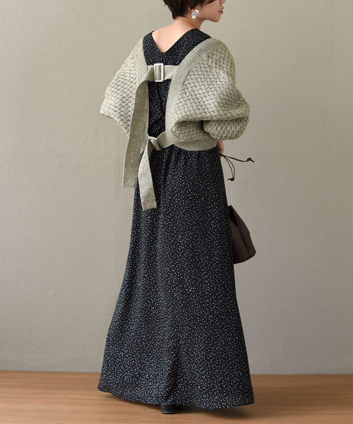 LHELBIE（レルビエ）の「バックベルトショートボレロボリュームカーディガン（カーディガン/ボレロ・レディース・ブラック/ベージュ/アイボリー/ブラウン/オフホワイト・M）」の10枚目の写真