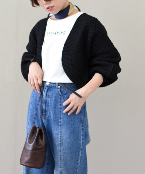 LHELBIE（レルビエ）の「バックベルトショートボレロボリュームカーディガン（カーディガン/ボレロ・レディース・ブラック/ベージュ/アイボリー/ブラウン/オフホワイト・M）」の13枚目の写真