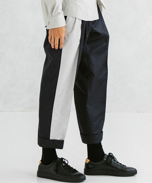 UNITED TOKYO（ユナイテッドトウキョウ）の「マイクロファイバースラックス（スラックス・メンズ・ブラック/ベージュ/ネイビー・1/2/3）」の3枚目の写真