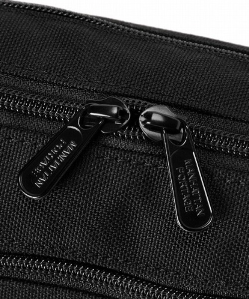 Manhattan Portage（マンハッタンポーテージ）の「Leadout Waist Bag（ボディバッグ/ウエストポーチ・メンズ・ブラック・X-SMALL）」の5枚目の写真