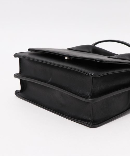 ENVYM（アンビー）の「ツイストハンドルショルダーＢａｇ（ショルダーバッグ・レディース・ブラック・FREE）」の3枚目の写真