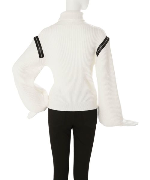 EMODA（エモダ）の「アームジップニットトップ（ニット/セーター・レディース・ブラック/ホワイト/カーキ/ベージュ・FREE）」の13枚目の写真