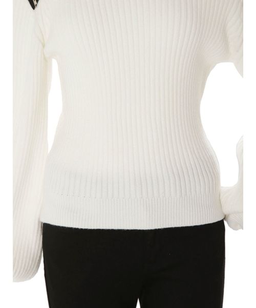 EMODA（エモダ）の「アームジップニットトップ（ニット/セーター・レディース・ブラック/ホワイト/カーキ/ベージュ・FREE）」の10枚目の写真