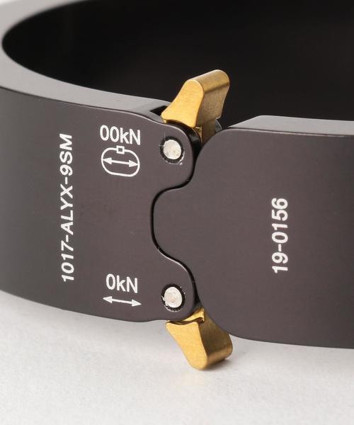 1017 ALYX 9SM(アリクス)の「<1017 ALYX 9SM> BUCKLE BRACELET 1L/ブレスレット(ブレスレット・メンズ・ブラック/シルバー・MEDIUM)」の5枚目の写真
