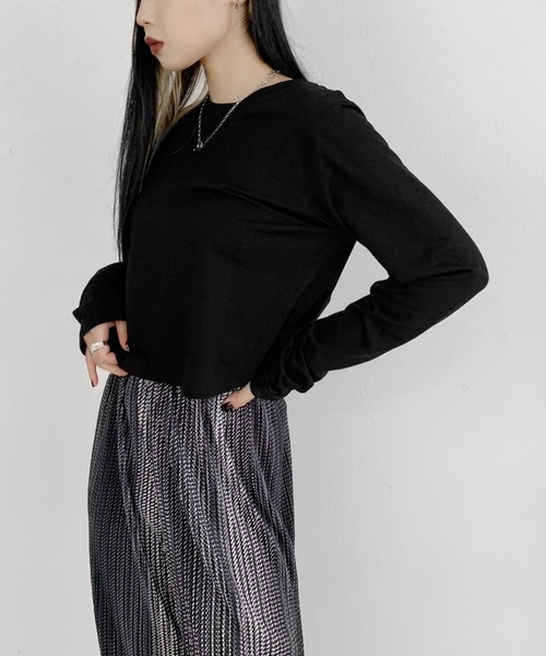 LVEU.（ラブユ.）の「Short long T-shirt / ショートロングＴシャツ（Tシャツ/カットソー・レディース・ホワイト/ブラック・FREE）」の2枚目の写真