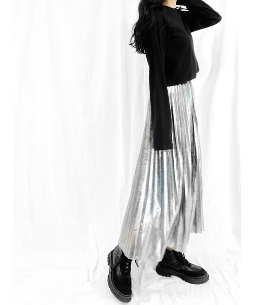 LVEU.（ラブユ.）の「Short long T-shirt / ショートロングＴシャツ（Tシャツ/カットソー・レディース・ホワイト/ブラック・FREE）」の4枚目の写真