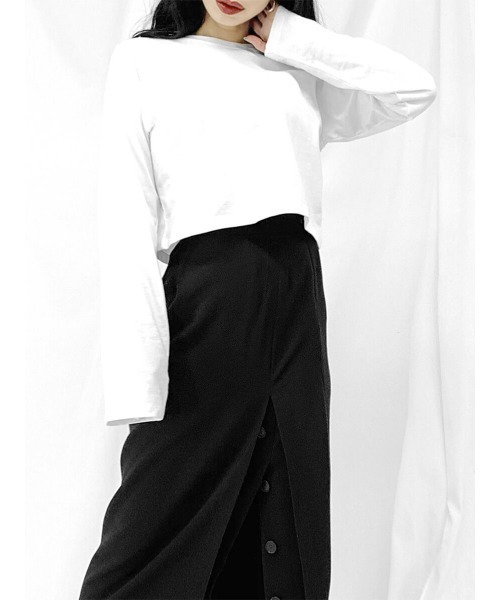 LVEU.（ラブユ.）の「Short long T-shirt / ショートロングＴシャツ（Tシャツ/カットソー・レディース・ホワイト/ブラック・FREE）」の6枚目の写真