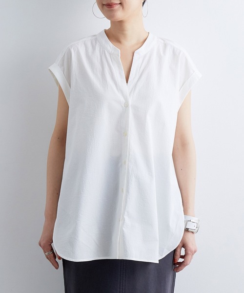 ADAM ET ROPE'（アダムエロペ）の「バックツイストノースリーブシャツ（シャツ/ブラウス・レディース・オフホワイト/サックスブルー・FREE）」の8枚目の写真