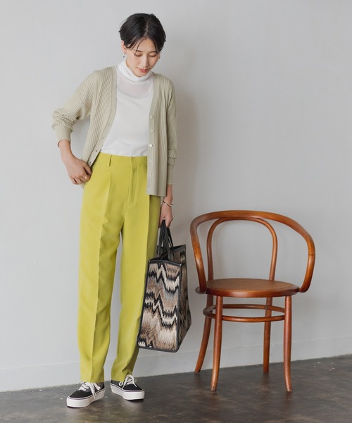 ADAM ET ROPE'（アダムエロペ）の「アイレットリブカーディガン（カーディガン/ボレロ・レディース・ブラック/ベージュ/パープル・FREE）」の9枚目の写真
