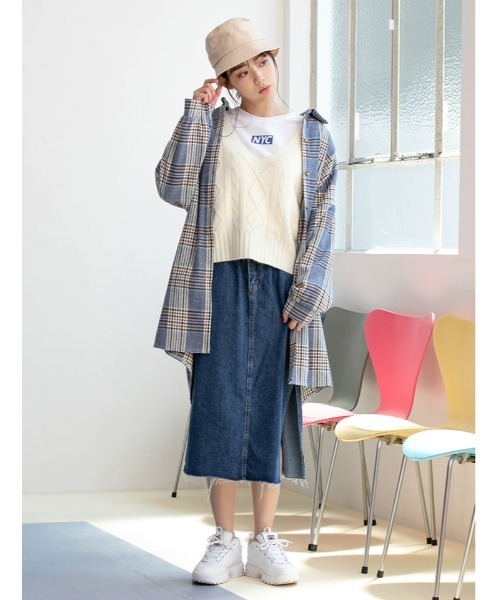 fifth calin（フィフスカラン）の「サイドスリットデニムギャザースカート（スカート・レディース・ブルー・LARGE/MEDIUM/SMALL）」の3枚目の写真