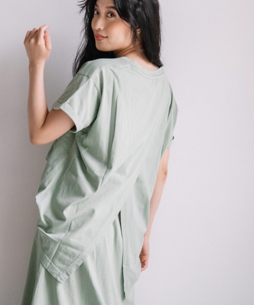 FRUIT OF THE LOOM(フルーツオブザルーム)の「バックアシンメトリースリットTシャツ / 半袖 / スリット / ロゴ / ワンポイント / カジュアル / セットアップ(Tシャツ/カットソー・レディース・ブラウン/グレー/オレンジ/グリーン・M/L)」の13枚目の写真