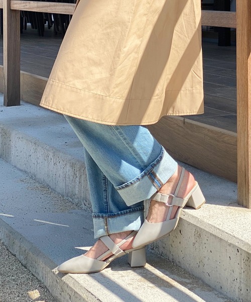 attagirl(アタガール)の「ポインテッドトゥバックストラップミュールパンプス(パンプス・レディース・ホワイト/ホワイト系その他/ブラック系その他/グレー系その他/ベージュ系その他/ブラック/ブラウン/ベージュ・S/M/L/LL)」の18枚目の写真