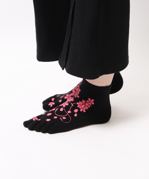 warmth / ウォームス さくら柄/紅葉柄 五本指靴下 sakura socks
