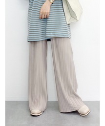 プリーツパンツ