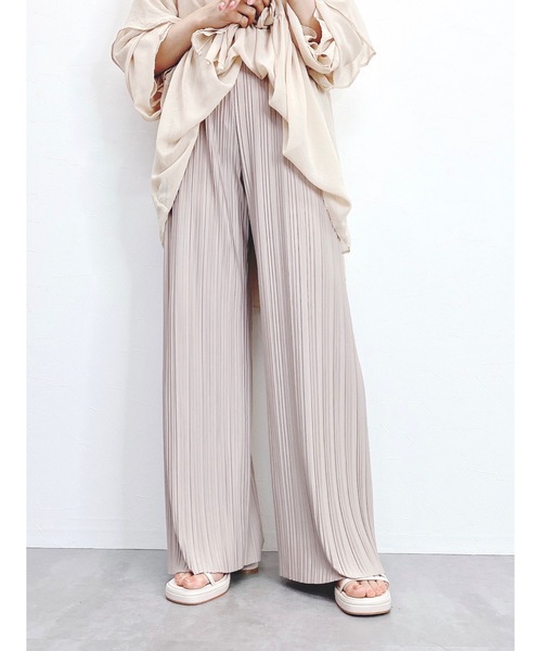 jumelle(ジュメロ)の「プリーツパンツ(その他パンツ・レディース・ブラック/グレイッシュベージュ・FREE)」の22枚目の写真