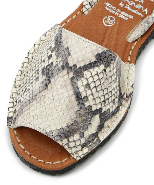 PENELOPE（ペネローペ）の「PENELOPE (ペネロペ)  メノルカサンダル（サンダル・レディース・ブラック/グレー/シルバー・38/37/36）」の8枚目の写真