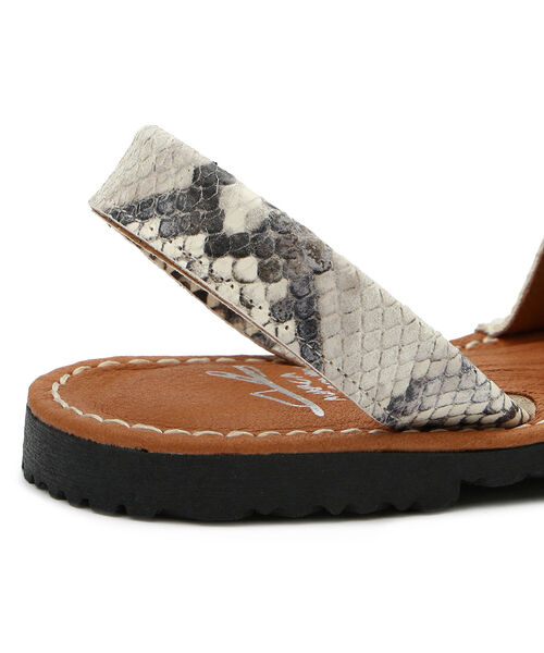 PENELOPE（ペネローペ）の「PENELOPE (ペネロペ)  メノルカサンダル（サンダル・レディース・ブラック/グレー/シルバー・38/37/36）」の10枚目の写真