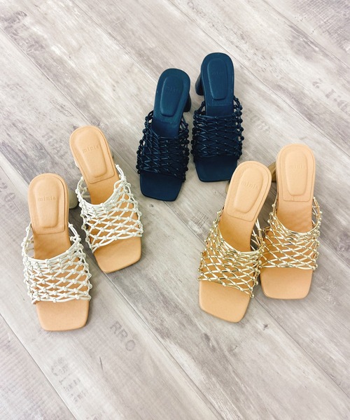 Factor=（ファクターイコール）の「ハンドメッシュスクエアヒールミュール（サンダル・レディース・ブラック/ゴールド/アイボリー・S/M/L）」の3枚目の写真